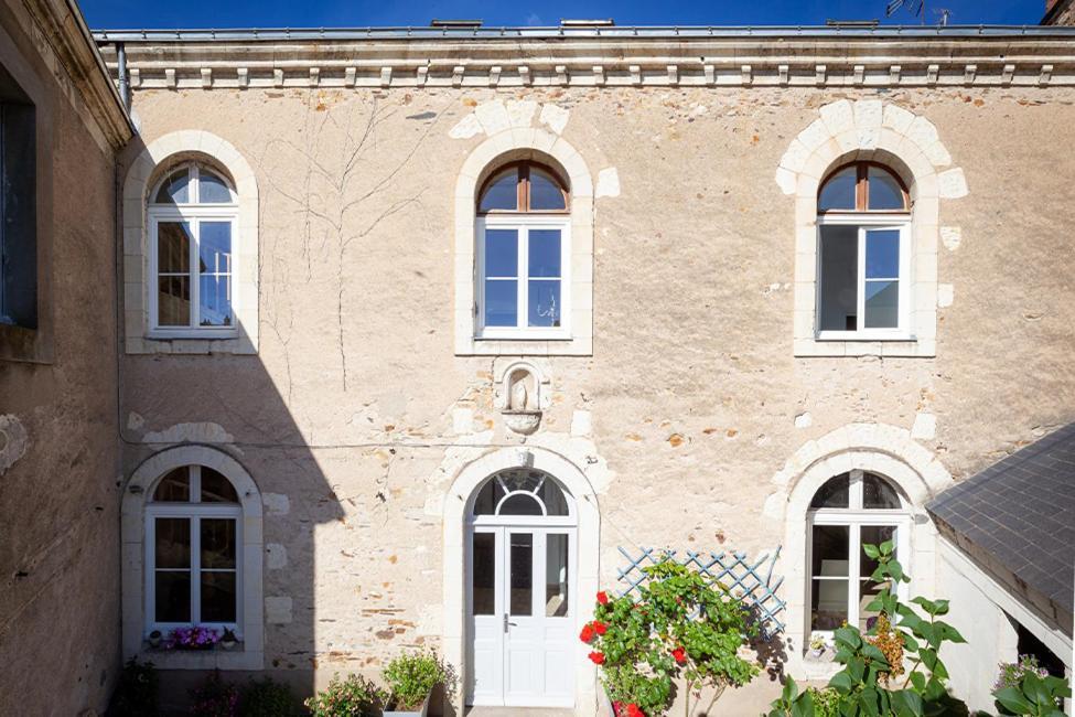 Bed and breakfast Confidences Escale à Brissac Extérieur photo